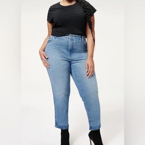 Good American Good Girl Crop Jean